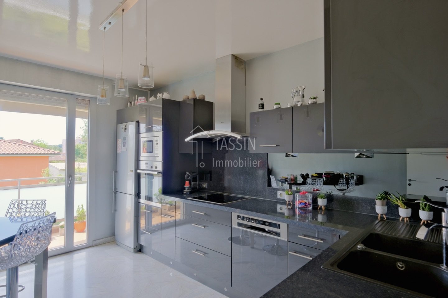 Grand appartement à Tassin 5 chambres au calme - Cuisine