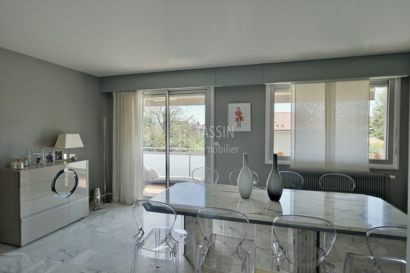 Grand appartement à Tassin 5 chambres au calme - Salle à manger