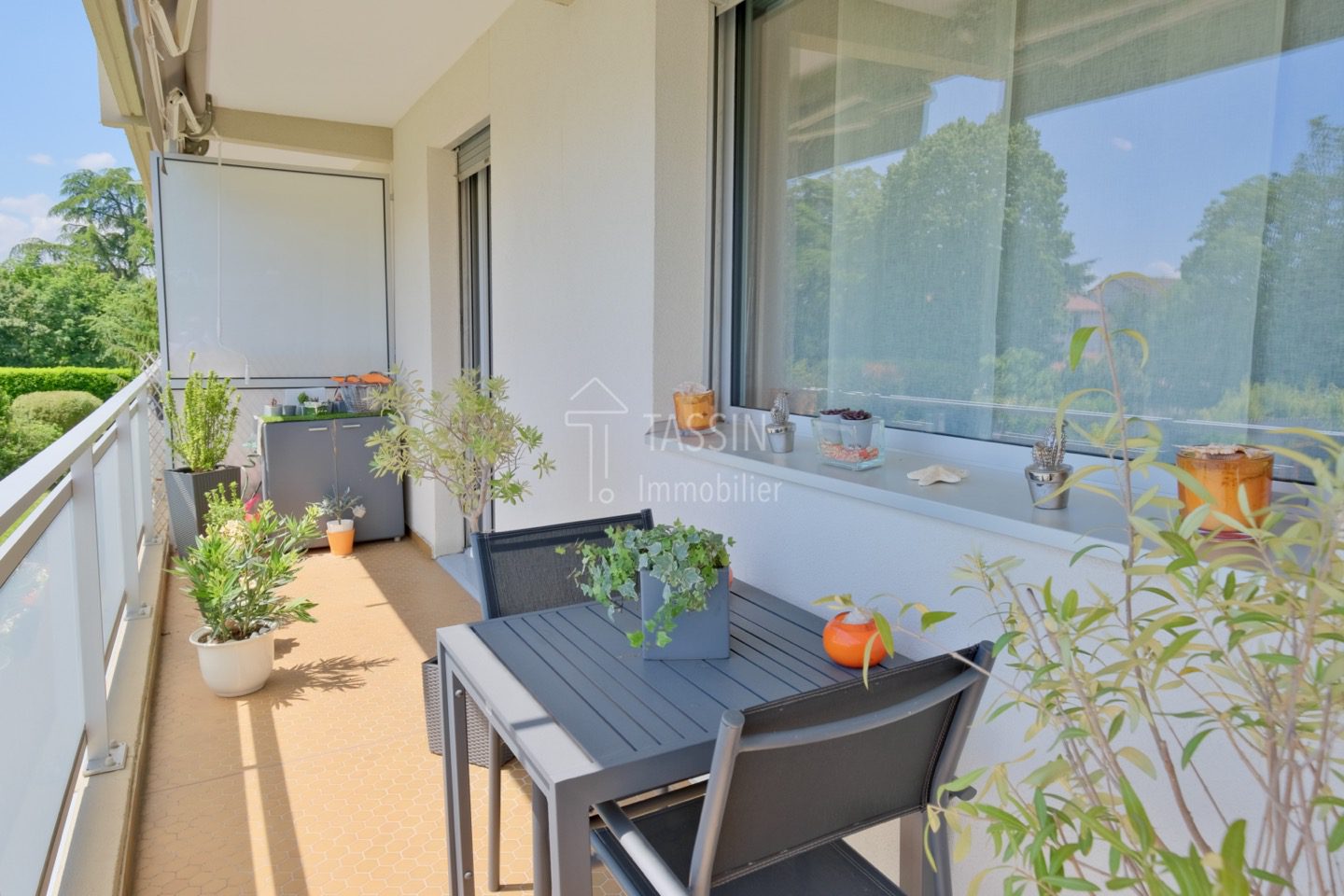 Grand appartement à Tassin 5 chambres au calme - Balcon