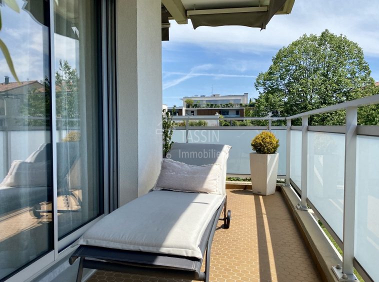 Grand appartement à Tassin 5 chambres au calme - Balcon 3