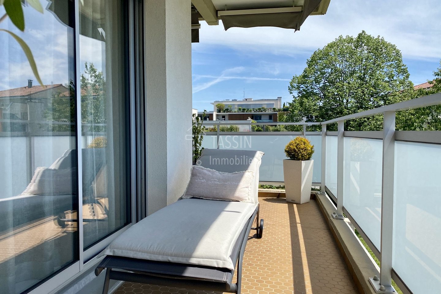 Grand appartement à Tassin 5 chambres au calme - Balcon 3