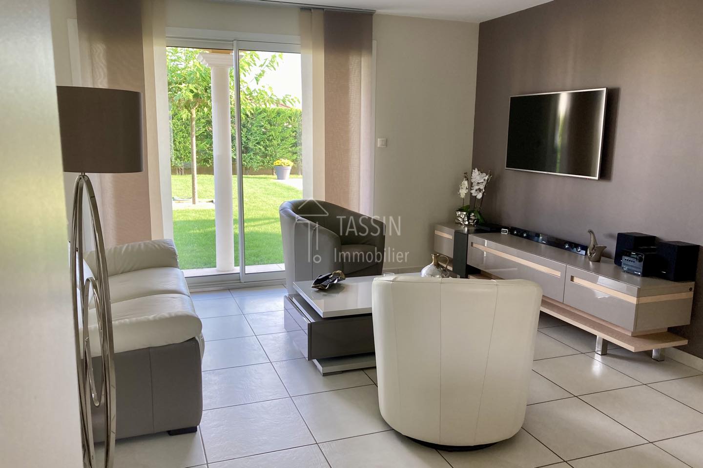 Maison_5_Pieces_Piscine_Salon