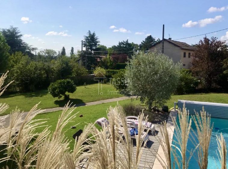 Maison Craponne 6 Pieces 220m2 grand terrain avec Piscine