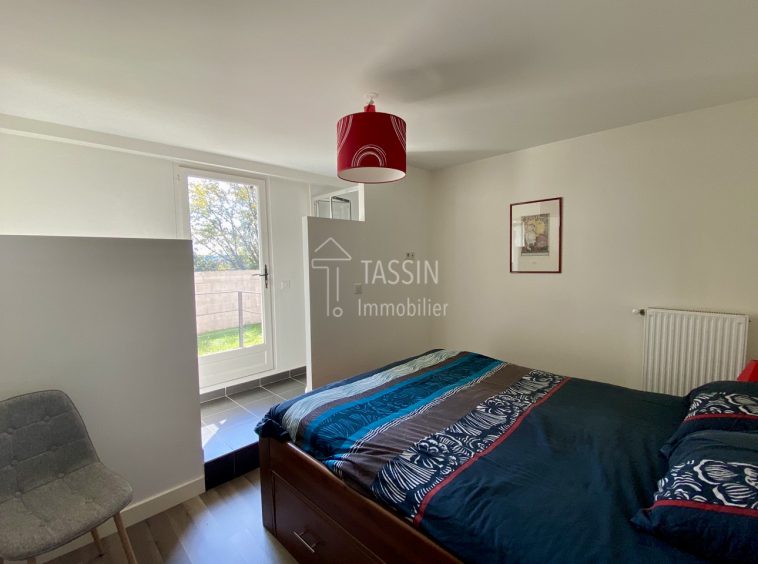 Maison Ecully 7 pieces chambre 3