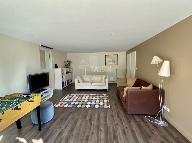 Maison Ecully 7 pieces Salon2