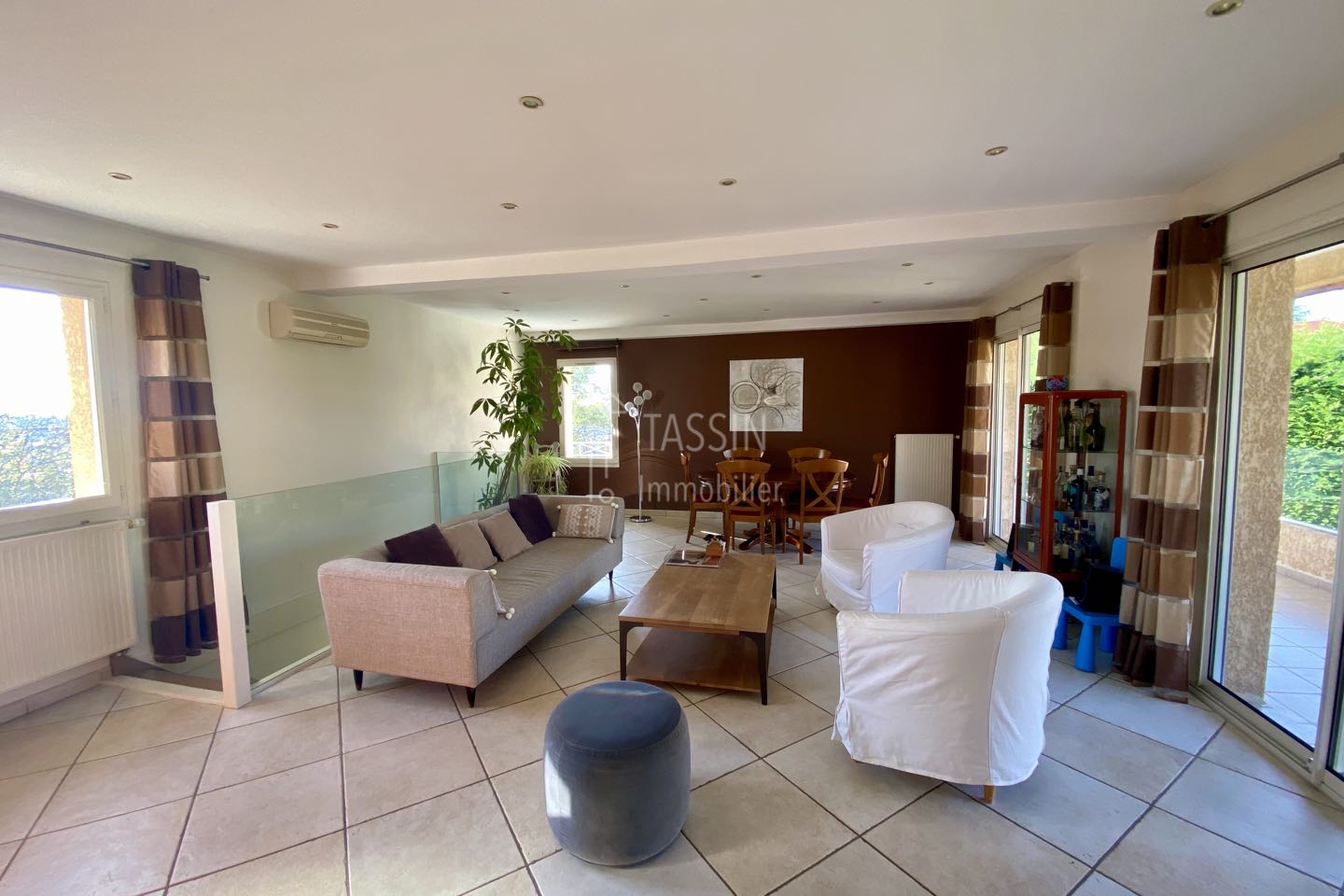 Maison Ecully 7 pièces salle à manger salon