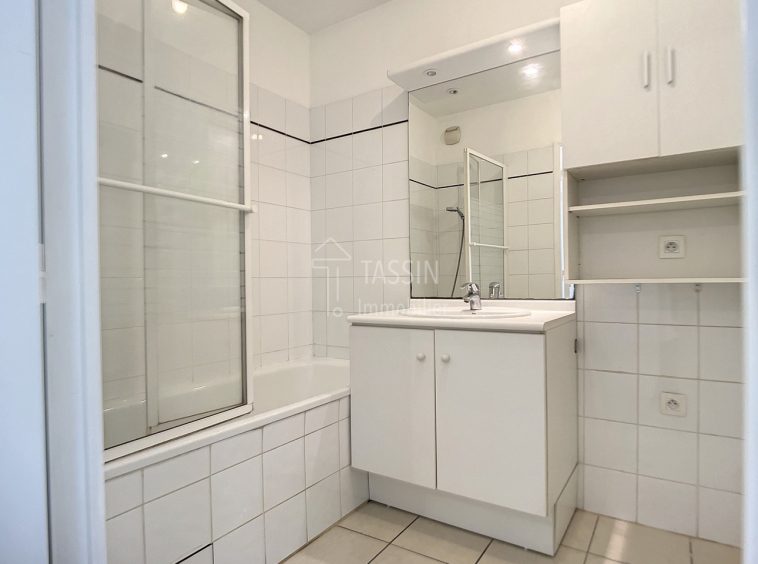 Appartement 3 pièces Francheville - Salle de bains