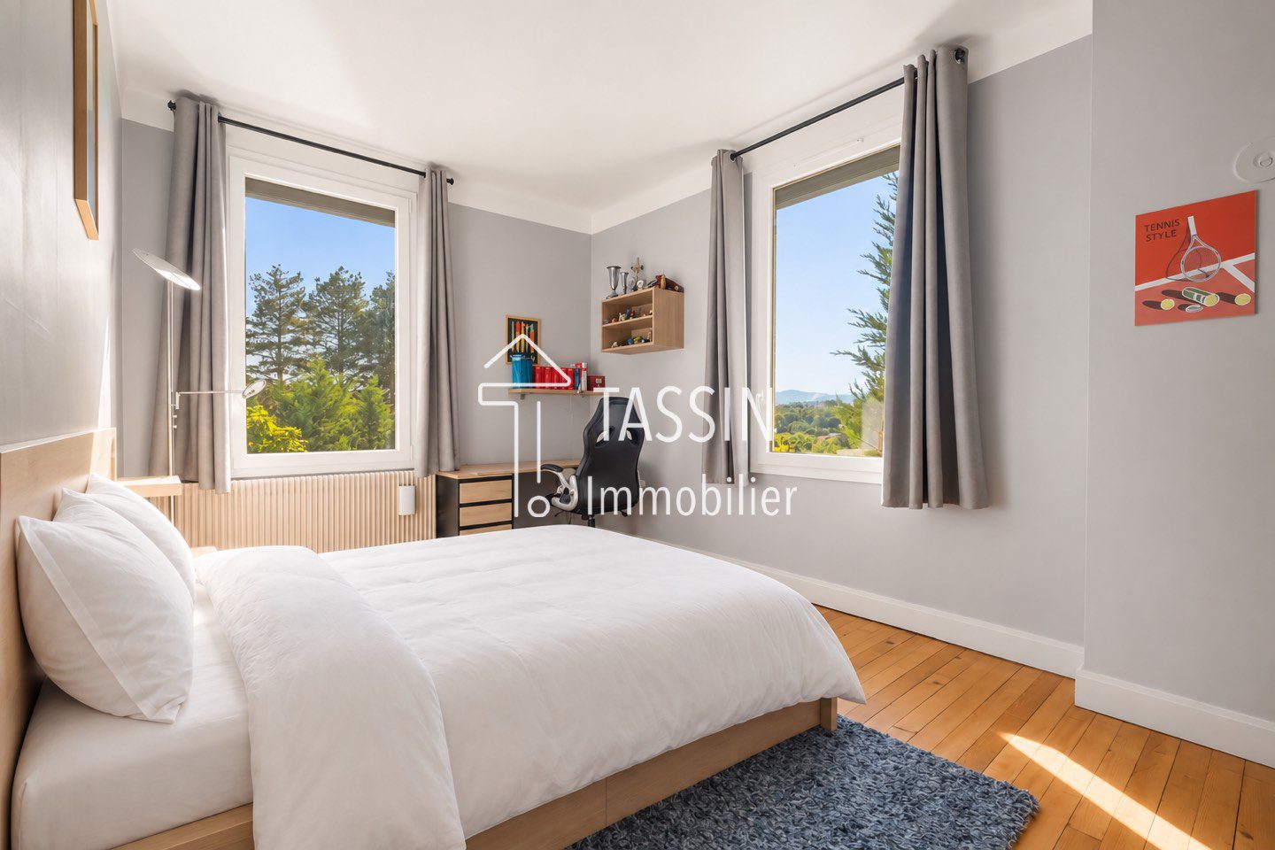Francheville – maison ancienne avec piscine et vue dégagée