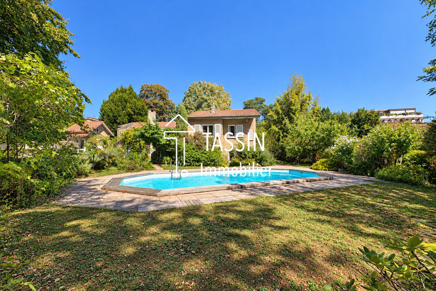 56501 TASSIN – Maison à rénover entre Bourg et centre