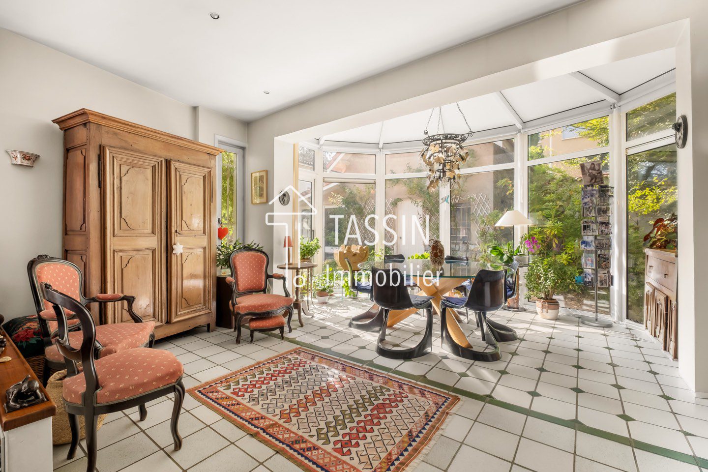 TASSIN – Maison à rénover entre Bourg et centre