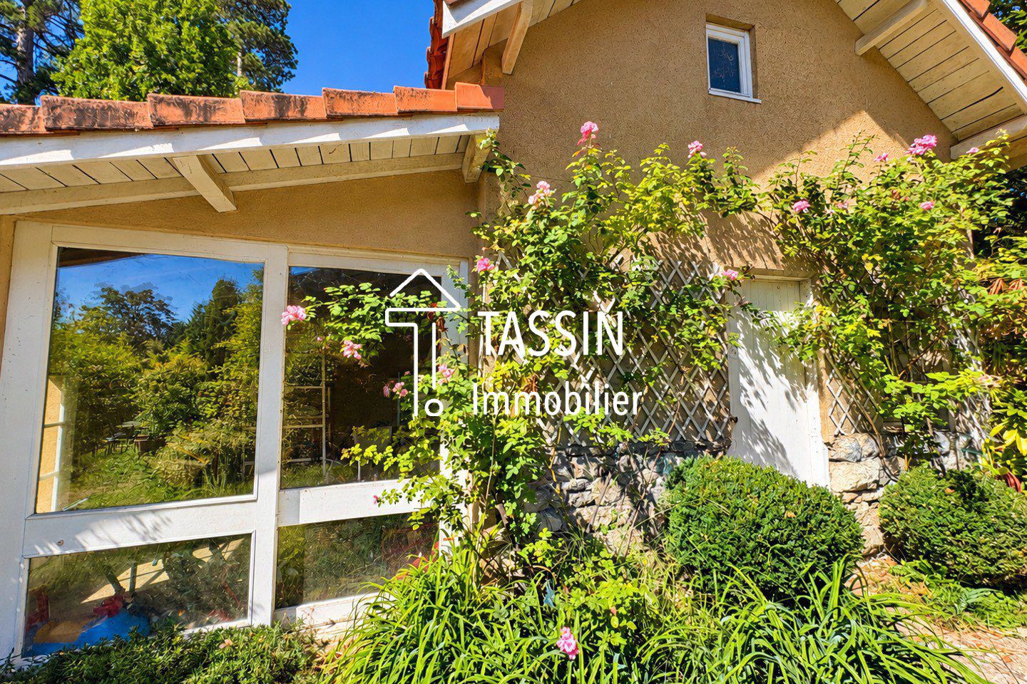 TASSIN – Maison à rénover entre Bourg et centre